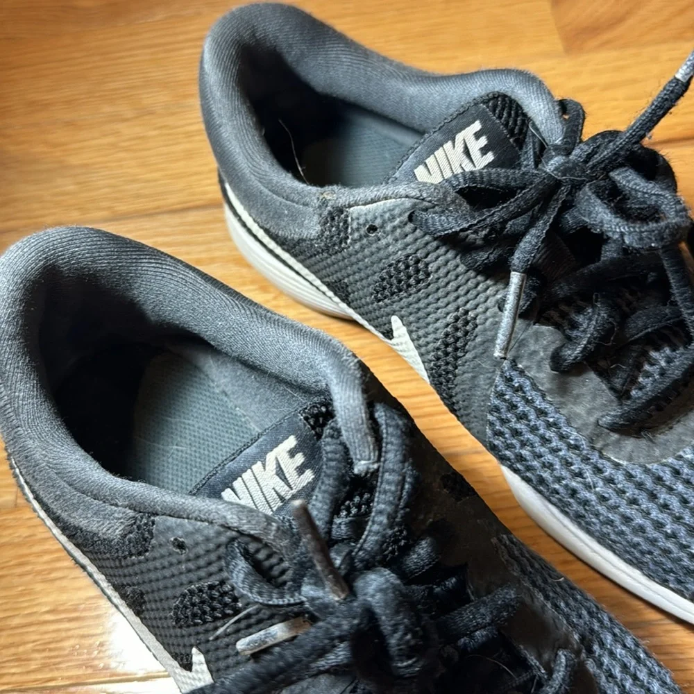 Nike kids sneakers, size 4Y